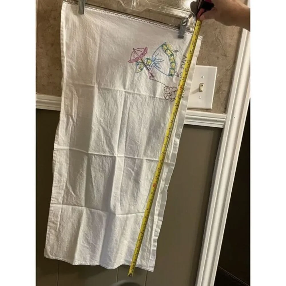 Vintage Cotten Decora Towel Embroidered'Visiting‎ Day' Girl, Dog, Parasol White
